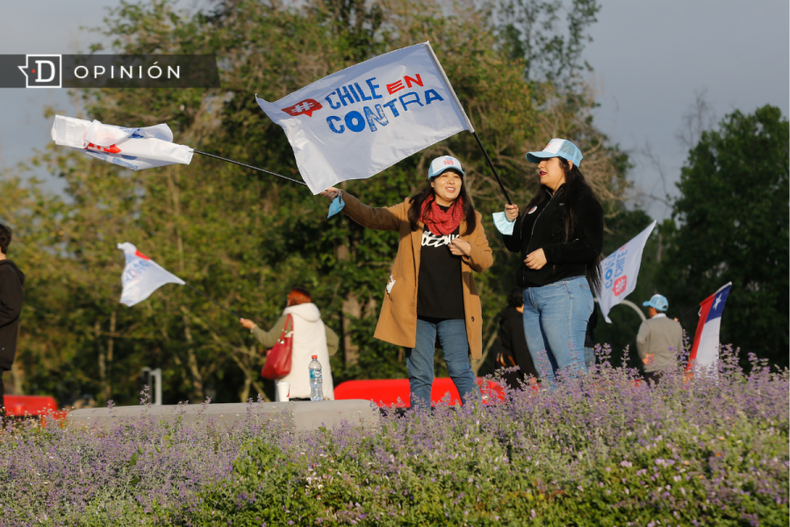 En Contra de retroceder derechos mujeres e1700851725996.png