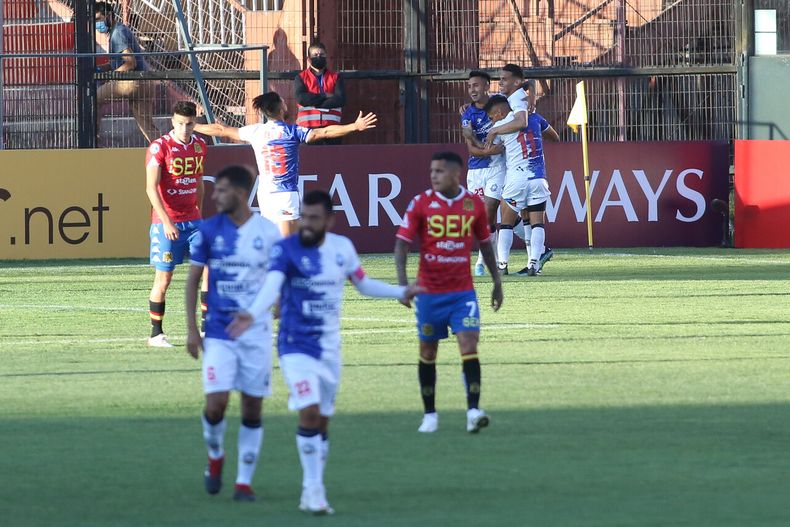 A_UNO_1355713.jpg