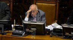 Andrés Zaldívar, eterno: Cámara aprueba designación y se mantendrá en Congreso hasta los 85 años