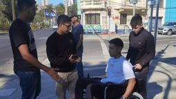 Estudiantes determinan mayores problemas de peatones: Obstáculos en cruces y accesos a buses