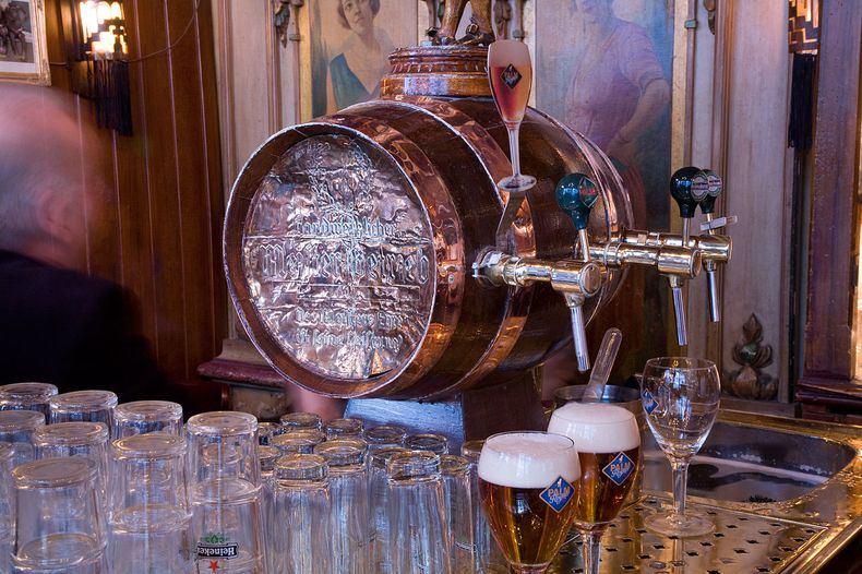 Cerveza imagen Wikipedia.jpeg