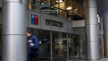 Plataforma colapsó: Prorrogan plazo para reclamar por alza de prima GES de las isapres