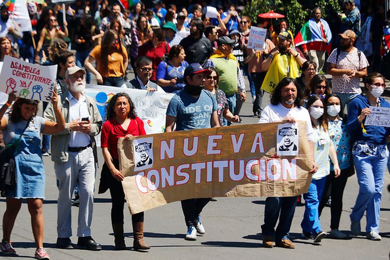 pueblo nueva constitucion .jpg