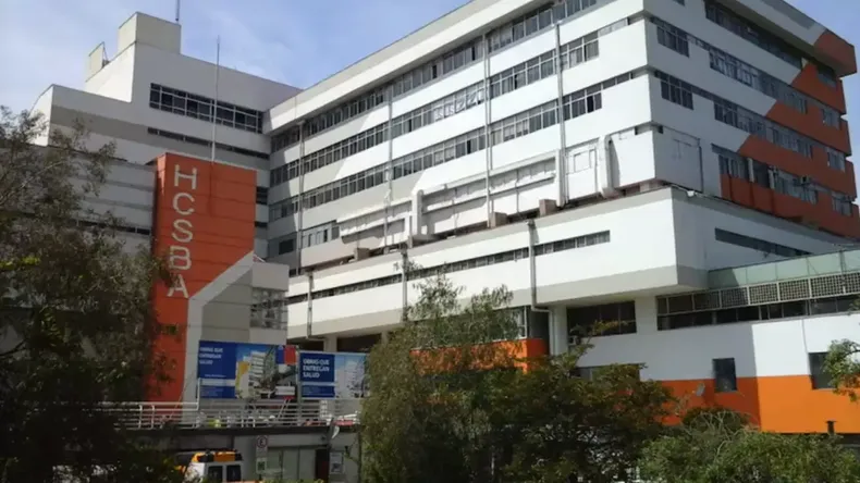 recurrio a dentista privado por negligencia odontologica en consultorio y hospital corte ordena pagarle 10 millones.webp