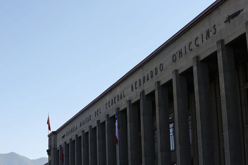 A_UNO_1106548.jpg
