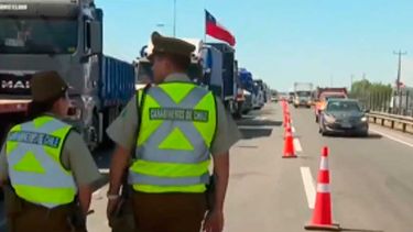 Paro de camioneros sigue en Paine pese a advertencia del Presidente Gabriel Boric