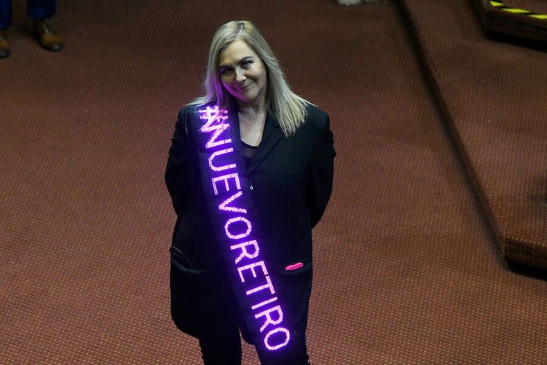 2734 a uno 1596540.jpg