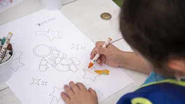 Educadora de párvulos fue funada en Facebook por supuesta agresión a menor y fue a juicio: Corte ordenó borrar posteos