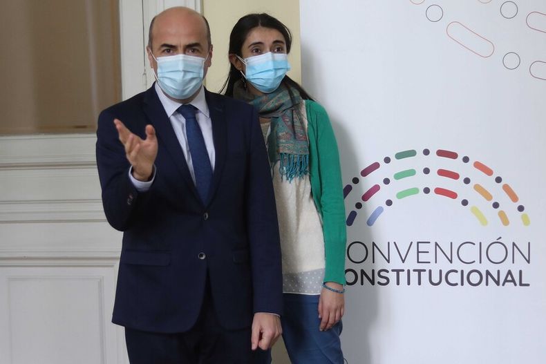 A_UNO_1372084.jpg