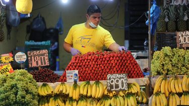 IPC de noviembre sorprende a expertos: Inflación es más del doble de lo esperado