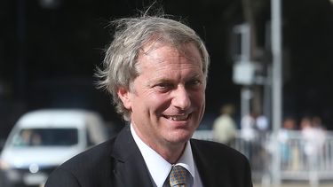Se reúne hoy con Bolsonaro: José Antonio Kast le lleva regalos al líder de la ultraderecha brasileña