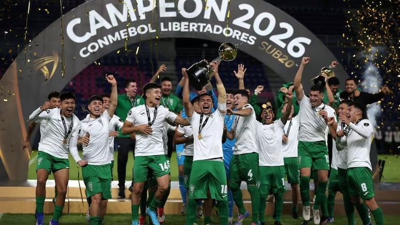 31524 wanderers campeon.jpg