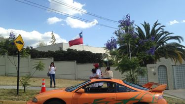 Arruinamos el futuro: Hisashi Tanida presenta exposición de fotografías sobre el mundo sumergido en el neoliberalismo