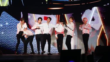 Medio de Corea del Sur destaca las burlas por el informe Big Data que vincula al K-pop en las protestas