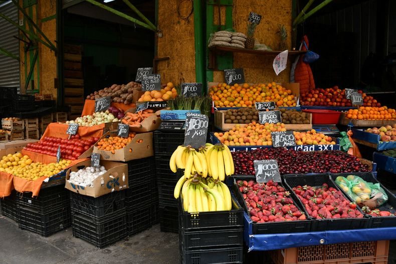 alimentos en region de valparaiso bajan los precios de las frutas y sube el pollo.jpg