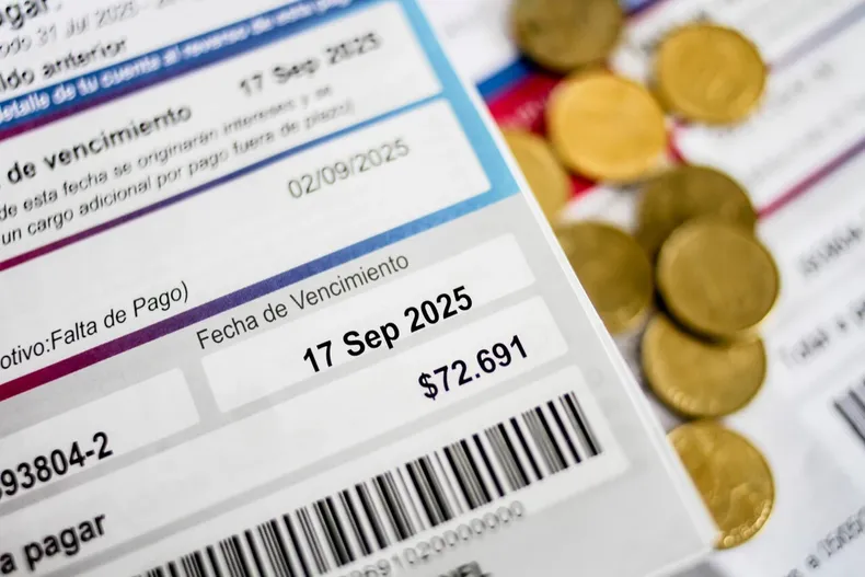 subsidio electrico se anuncia en febrero revisa quienes pueden acceder al descuento de 54486 en cuentas de la luz.webp