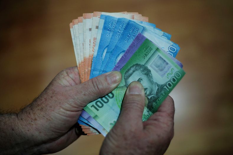 bono invierno 2023 avanza proyecto para duplicar aporte de 70 mil para adultos mayores.jpg