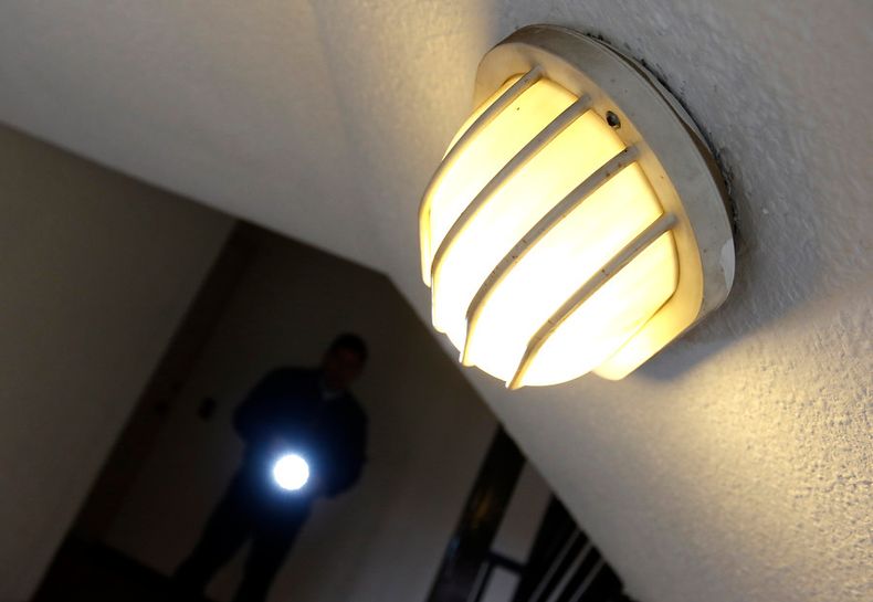 se fortalece consenso por subir impuestos al carbon y suprimir cobro de iva en tarifas de luz.jpg