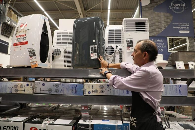 A_UNO_1431036 scaled e1708021012904.jpg