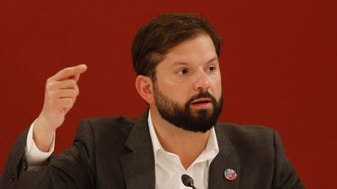 Boric nombra a directores del CNTV y Senapred y a presidenta del CTCI