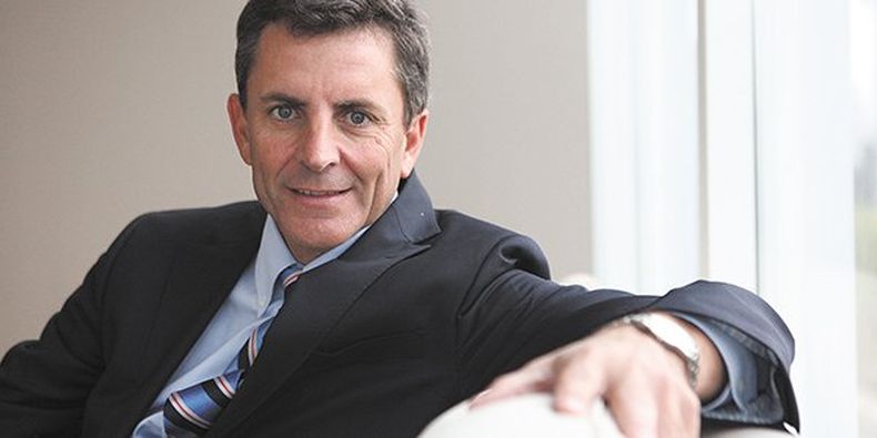 gonzalo de la carrera2.jpg