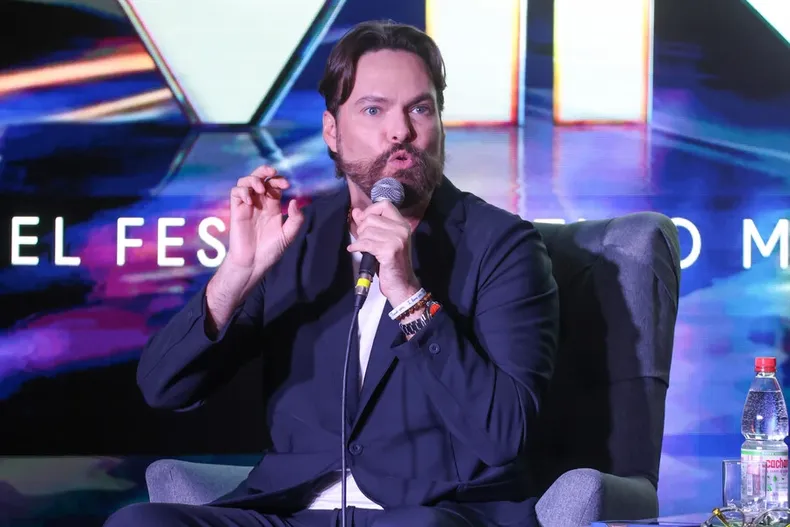 12002 george harris.webp