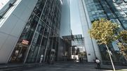 Fabián Fuentealba, de CBRE Chile, explicó los avances en sostenibilidad inmobiliaria: certificación LEED Gold con 76 puntos y meta de cero emisiones al 2040.