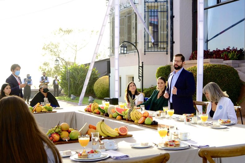 FNkitbVXoAMKb t.jpeg