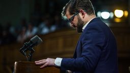 Boric dice que guerra en Ucrania es inaceptable en primer cara a cara con Zelenski
