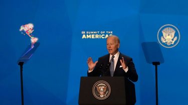 Joe Biden cumple 81 años buscando la reelección y con una baja popularidad en EE.UU.