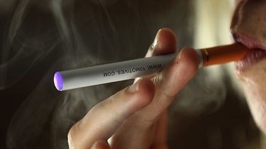 Científicos concluyen que algunos cigarrillos electrónicos poseen sustancias más tóxicas que la nicotina