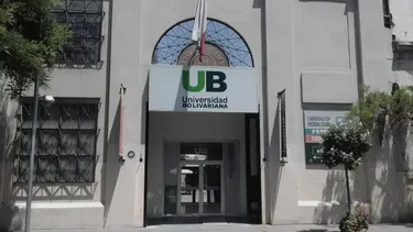 El Desconcierto | la disputa legal de alumno al que universidad le nego inscripcion por deuda  suprema determino que el reglamento universitario lo permitia.webp
