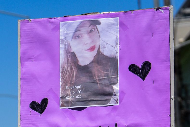 A_UNO_1243206.jpg