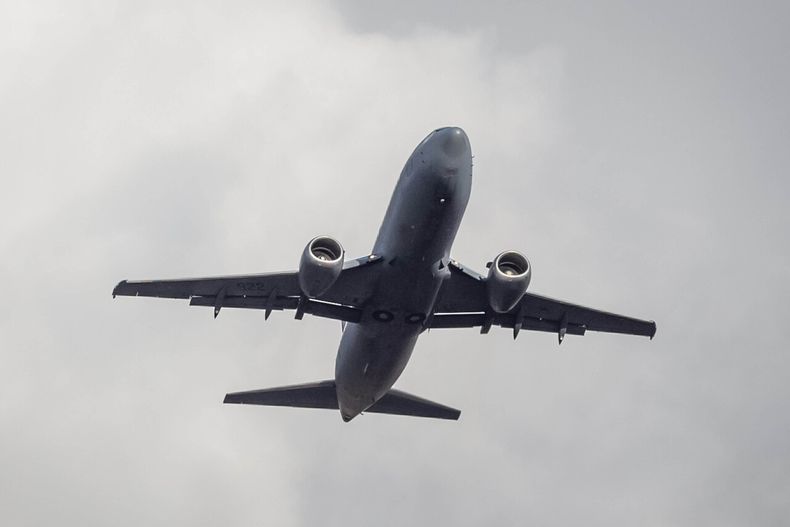 5272 aeropuerto.jpg