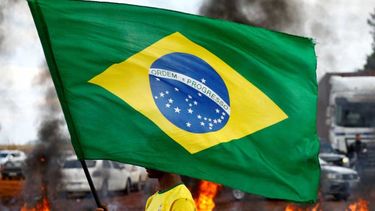 Jair Bolsonaro pide a camioneros que lo apoyan que liberen las carreteras tomadas