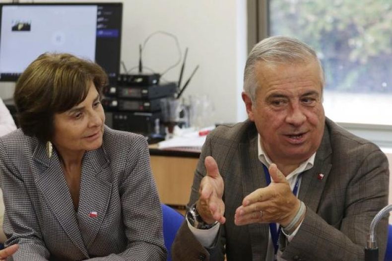 ministro_salud_chile.jpg