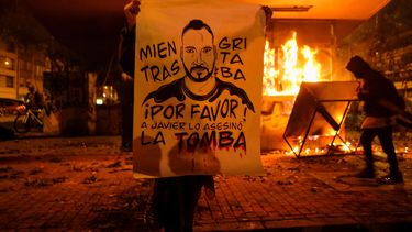 Colombia bajo máxima tensión: Suben a ocho los muertos en masivas protestas contra el abuso policial