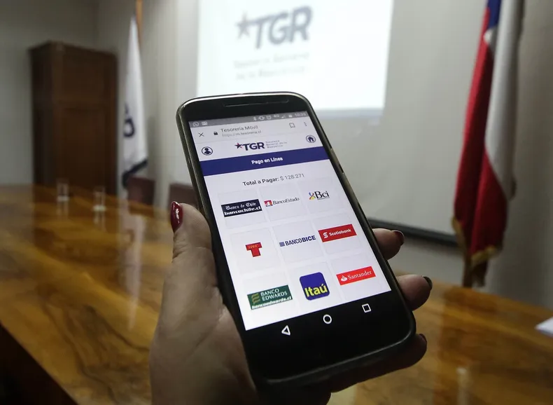 tgr le desconto 20 millones de indemnizacion laboral para saldar deudas de 2013 y fue a juicio suprema ordeno restituir monto.webp