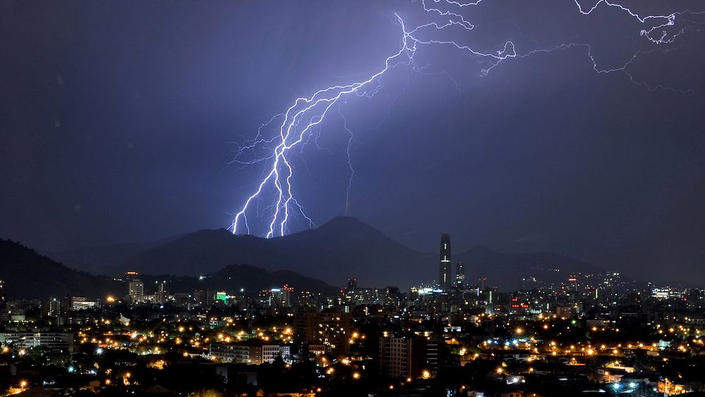 Probables tormentas eléctricas para la Región Metropolitana durante este fin de semana