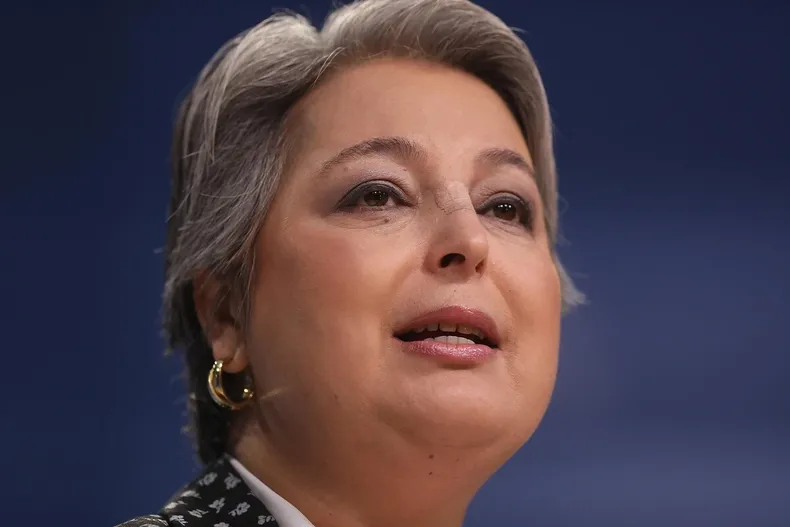 10483 ministra del trabajo jeannette jara.webp