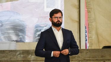 Tras la salida de Tatiana Klima: Sale todo el equipo de comunicaciones de Gabriel Boric
