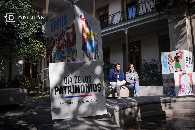 16188 imagen de afiches anunciando el dia del patrimonio en una pl.webp