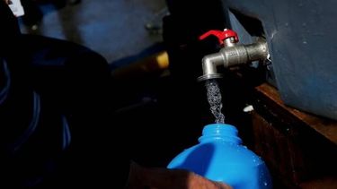 Confirman presencia de hidrocarburo en el suministro de agua potable de Puerto Octay