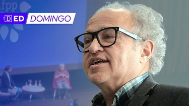 Un ataúd detrás del escenario: La masiva conferencia de los libertarios con David Friedman
