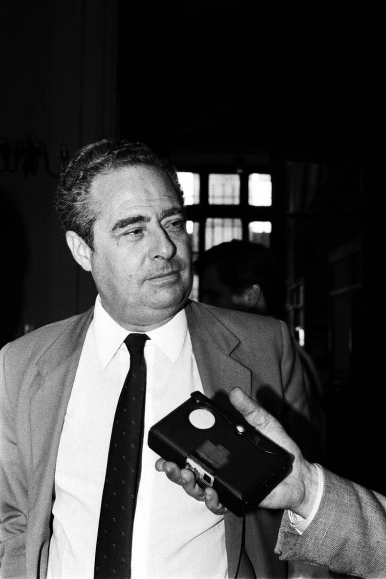 Roberto Garreton en la Vicaria de la Solidaridad.jpg