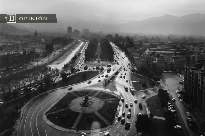 20312 imagen de plaza italia en 1965.webp