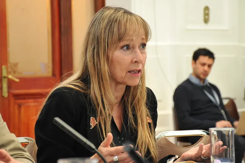 12779 a uno 1609855.webp