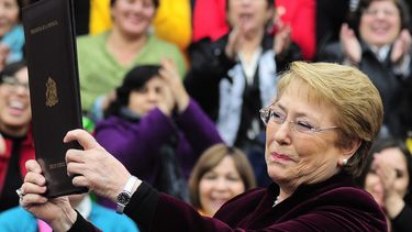 Bachelet es mencionada como opción para alto cargo de DD.HH. de la ONU