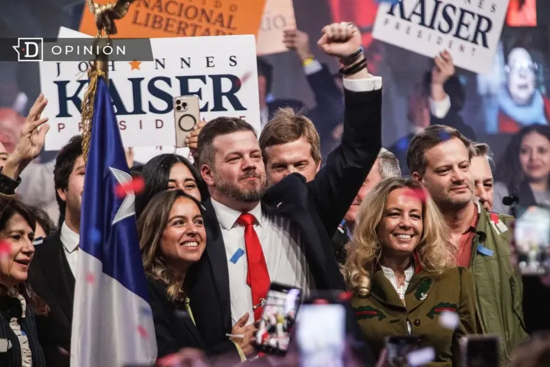 19274 imagen de la proclmacion de johannes kaiser.webp