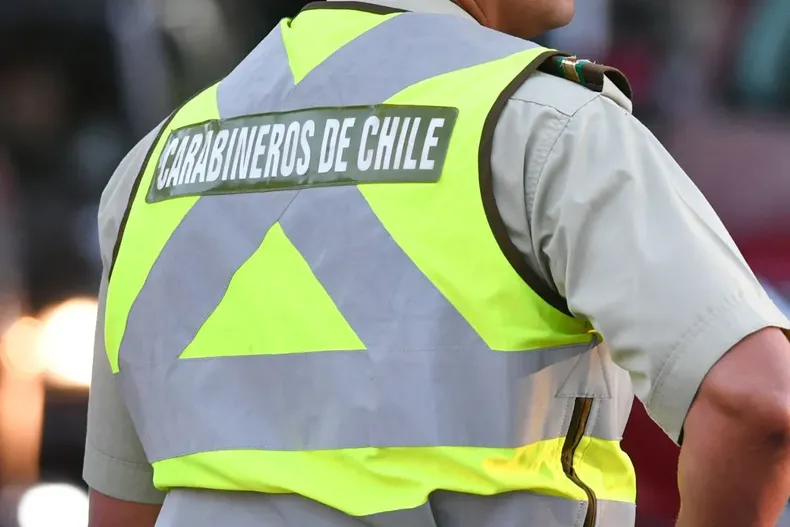 carabinero agredio a joven de 14 anos en 2019 y lo dejo con ceguera permanente corte confirmo 11 anos de presidio efectivo.webp
